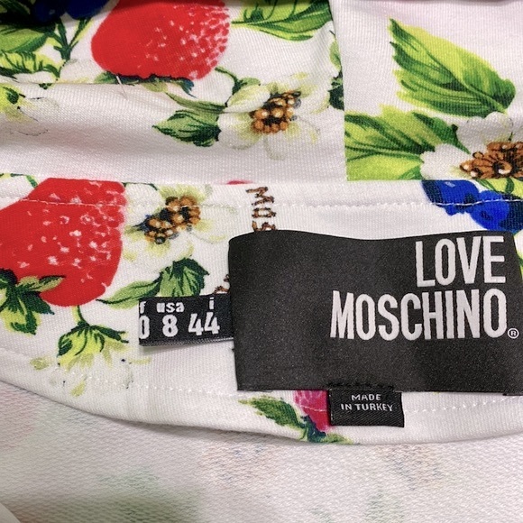 love moschino distributed by sinv